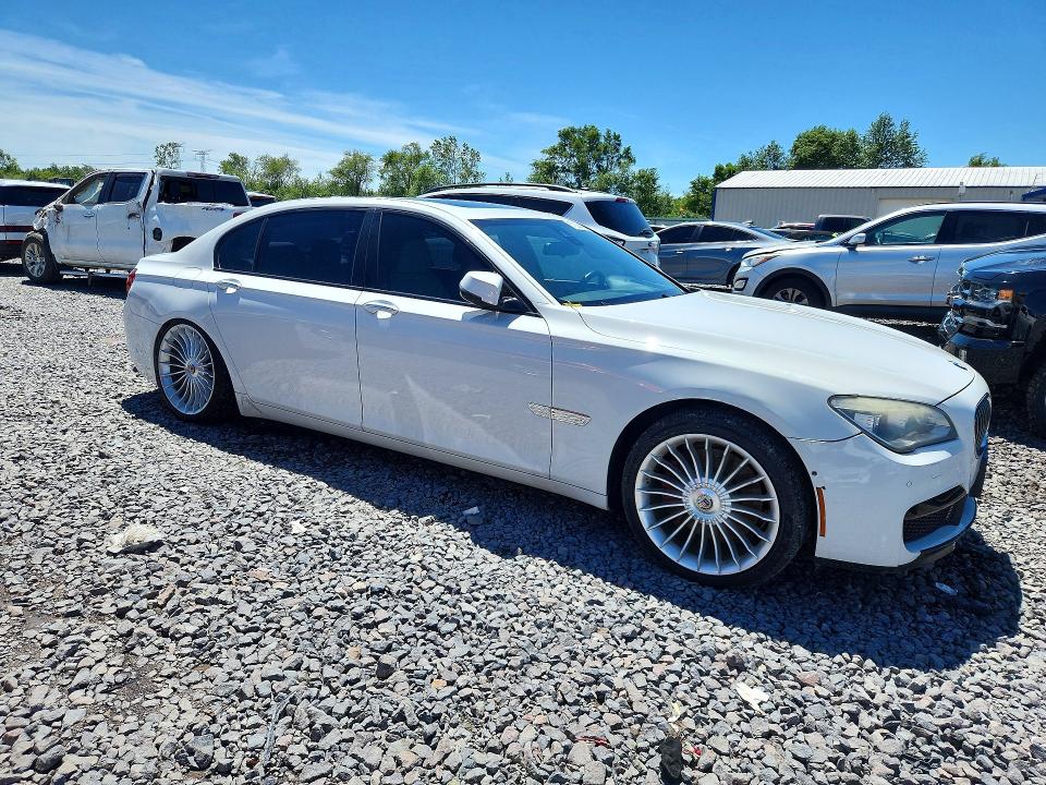 Продажа на аукционе авто 2013 Bmw 750, vin: WBAYE8C56DD132363, номер лота: 57236426