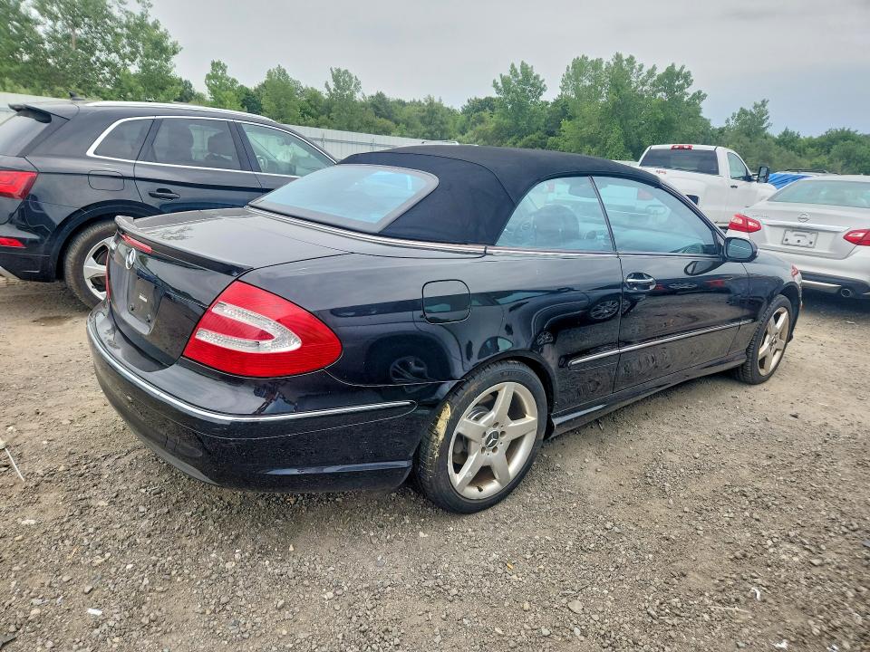 57698106 :رقم المزاد ، WDBTK75J95F123493 vin ، 2005 Mercedes-benz Clk مزاد بيع