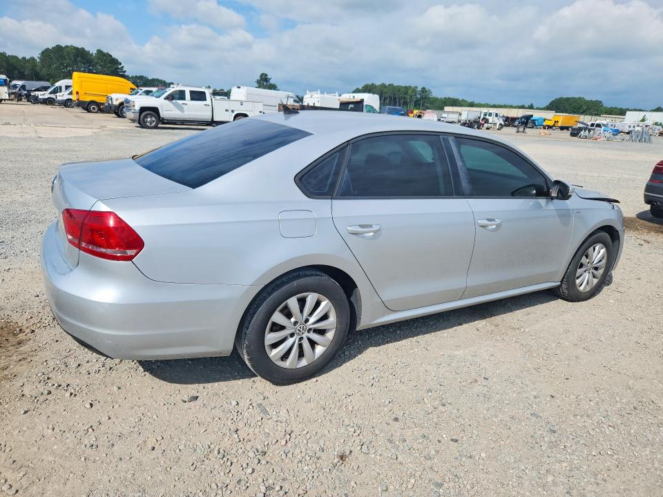 58377856 :رقم المزاد ، 1VWAH7A35DC140268 vin ، 2013 Volkswagen Passat مزاد بيع