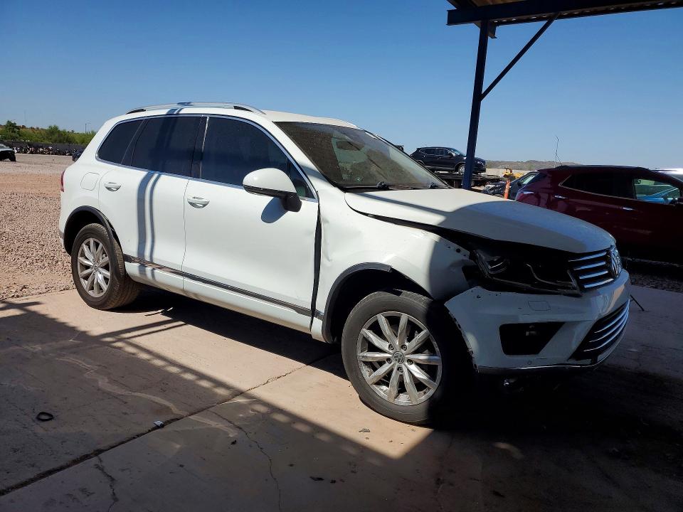 Auction sale of the 2017 Volkswagen Touareg, vin: WVGEF7BP0HD003052, lot number: 57926786