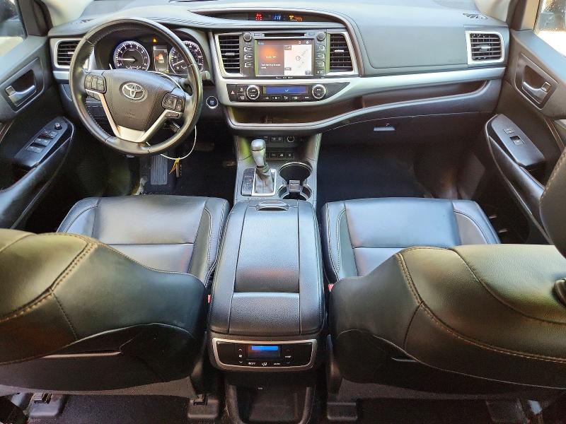 2017 Toyota Highlander მანქანა იყიდება აუქციონზე, vin: 5TDJZRFH2HS417589, აუქციონის ნომერი: 55318616
