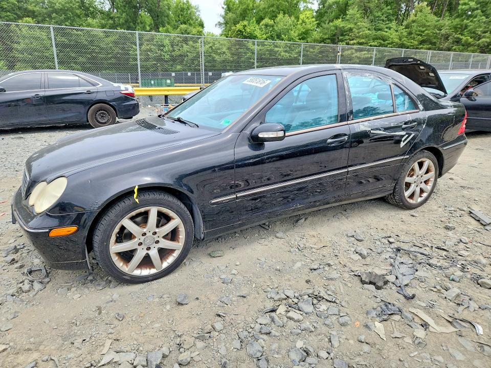 58051816 :رقم المزاد ، WDBRF40J73F379195 vin ، 2003 Mercedes-benz 230c مزاد بيع