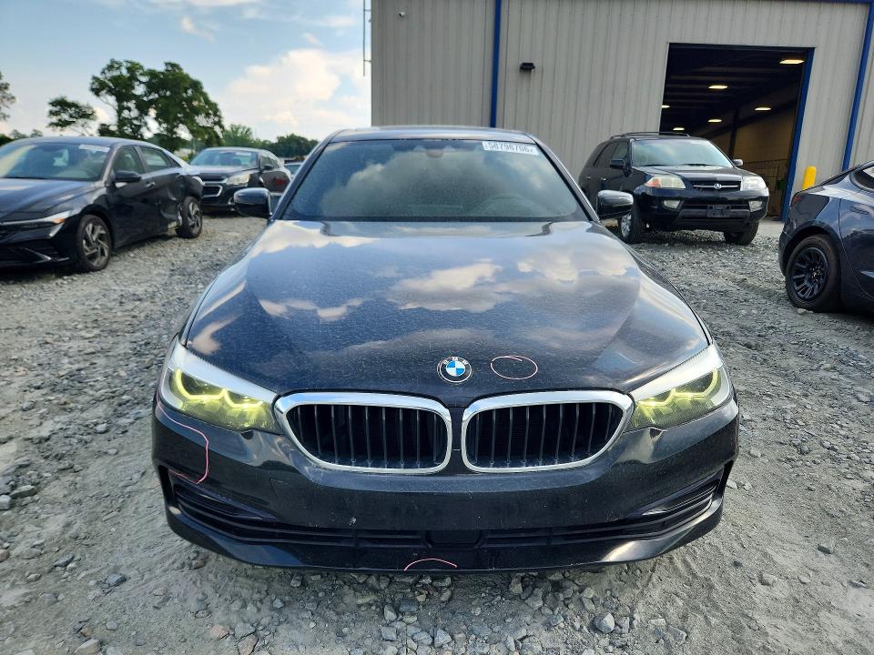 58798706 :رقم المزاد ، WBAJA5C54JWA37038 vin ، 2018 Bmw 530 مزاد بيع