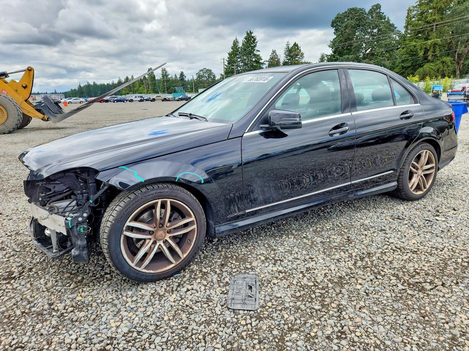 56765916 :رقم المزاد ، WDDGF8BB6CR194081 vin ، 2012 Mercedes-benz C مزاد بيع