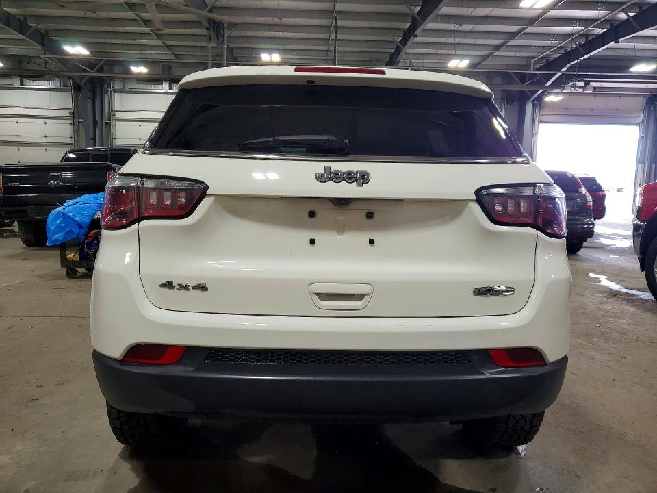 Продажа на аукционе авто 2017 Jeep Compass, vin: 3C4NJDBB2HT693404, номер лота: 57352526