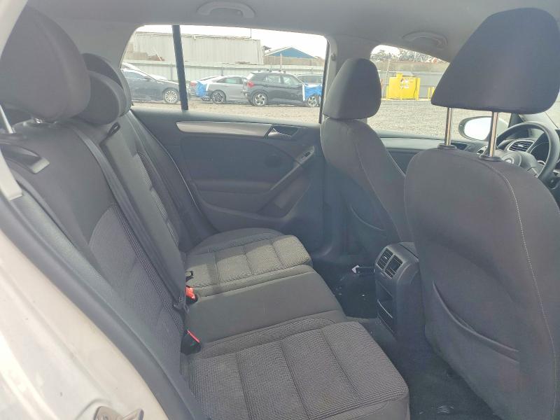 58812196 :رقم المزاد ، WVWDB7AJ8DW127464 vin ، 2013 Volkswagen Golf مزاد بيع