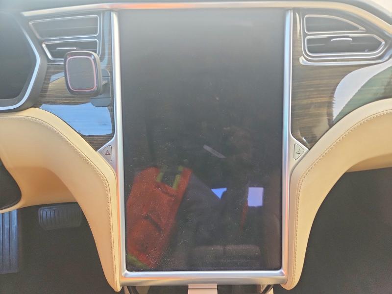 Продажа на аукционе авто 2015 Tesla Model S, vin: 5YJSA1H19FFP73861, номер лота: 56285166