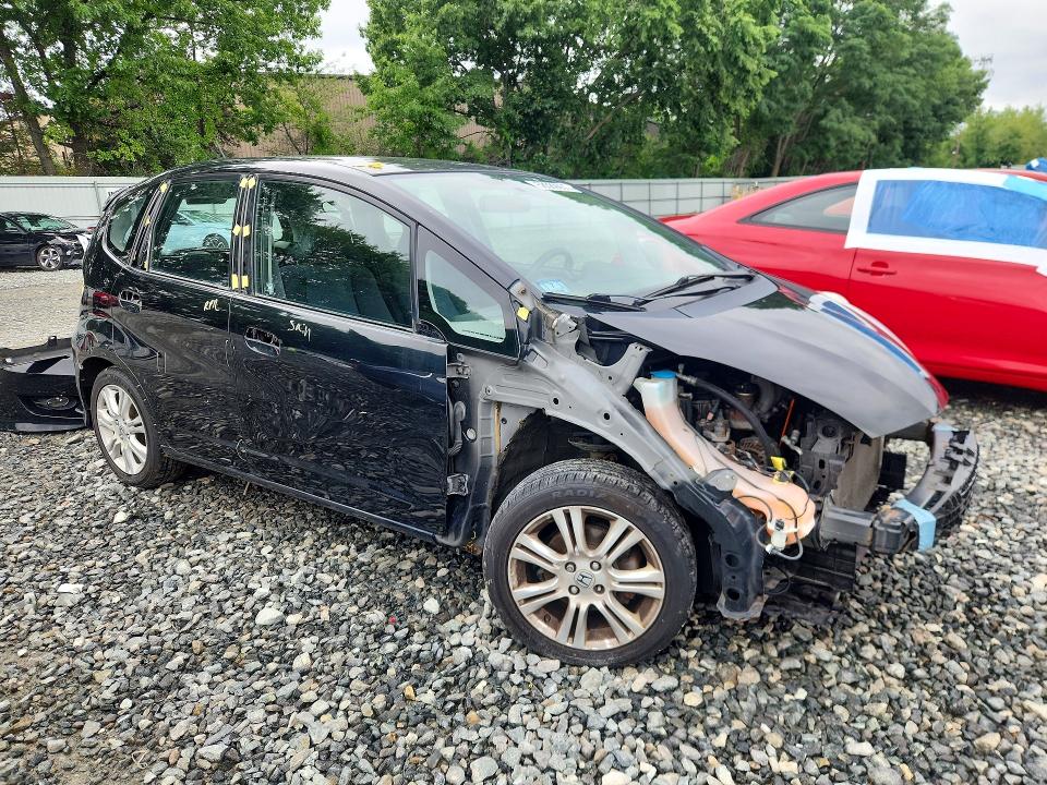 58589666 :رقم المزاد ، JHMGE8H57BC026528 vin ، 2011 Honda Fit مزاد بيع
