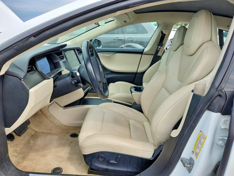 57432346 :رقم المزاد ، 5YJSA1E27JF270691 vin ، 2018 Tesla Model S مزاد بيع