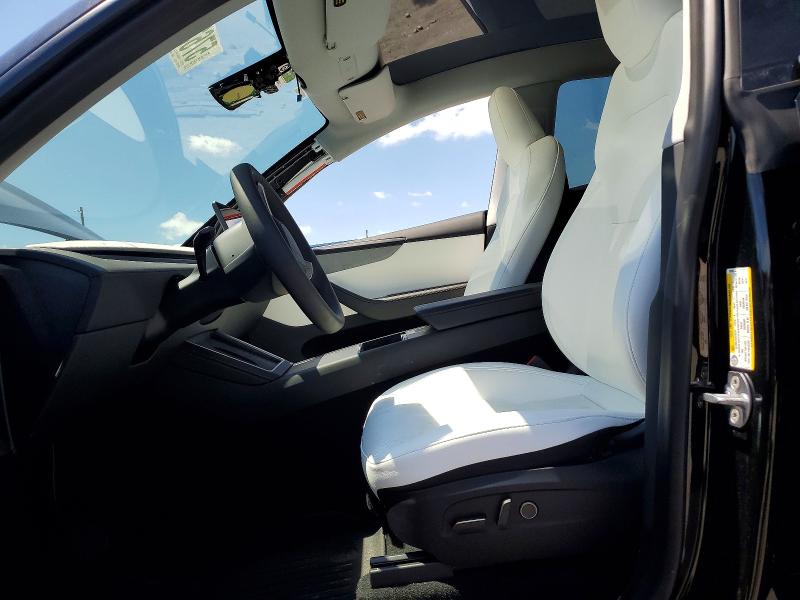 2026 Tesla Model Y მანქანა იყიდება აუქციონზე, vin: 7SAYGDED9TF381583, აუქციონის ნომერი: 57637136