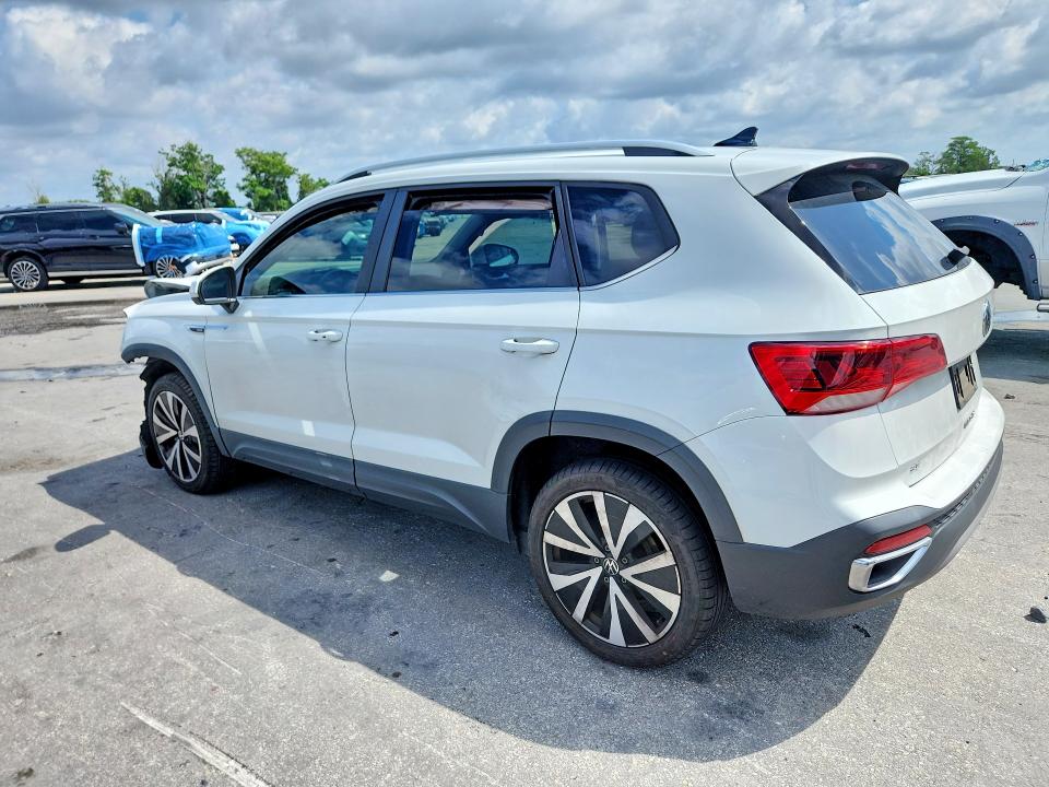 Продажа на аукционе авто 2022 Volkswagen Taos, vin: 3VVSX7B29NM011953, номер лота: 58189546
