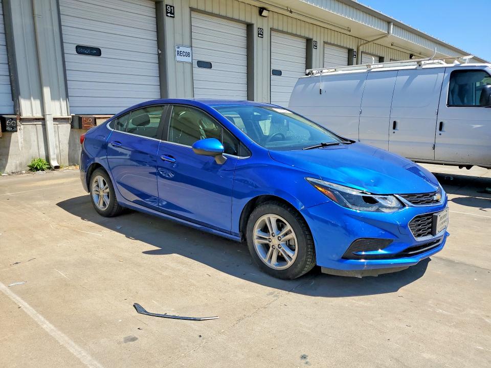 2018 Chevrolet Cruze მანქანა იყიდება აუქციონზე, vin: 1G1BE5SM4J7233288, აუქციონის ნომერი: 55769346