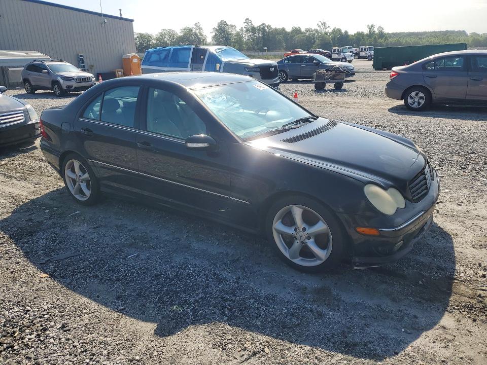 58928076 :رقم المزاد ، WDBRF52H56F742145 vin ، 2006 Mercedes-benz C مزاد بيع