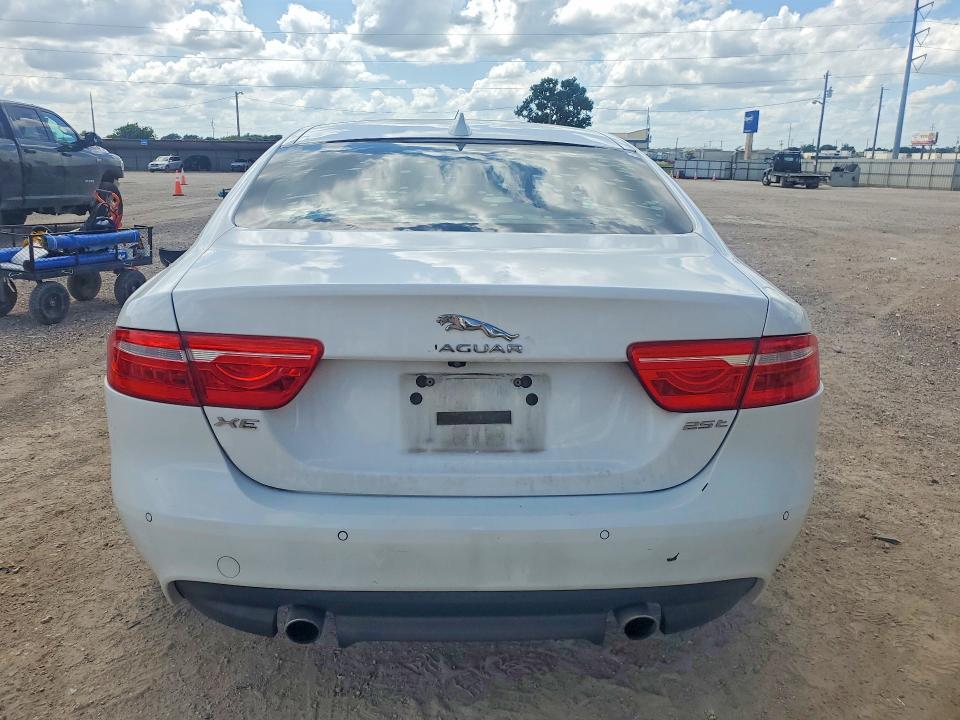 Продаж на аукціоні авто 2017 Jaguar Xe, vin: SAJAE4BG0HA960627, номер лоту: 57160476