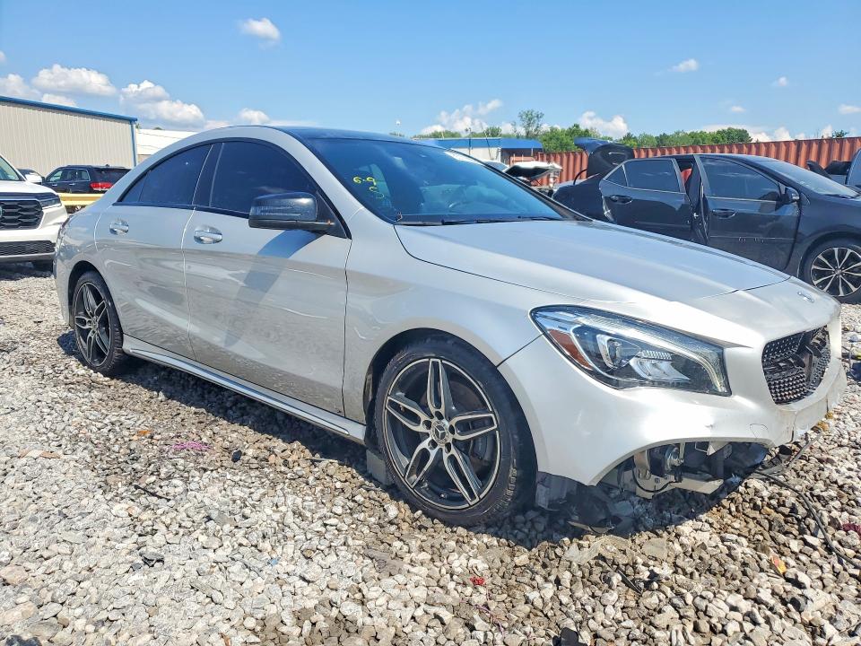 55776806 :رقم المزاد ، WDDSJ4EB1JN555072 vin ، 2018 Mercedes-benz Cla مزاد بيع