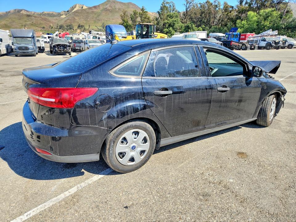 2016 Ford Focus მანქანა იყიდება აუქციონზე, vin: 1FADP3E27GL387198, აუქციონის ნომერი: 58575996