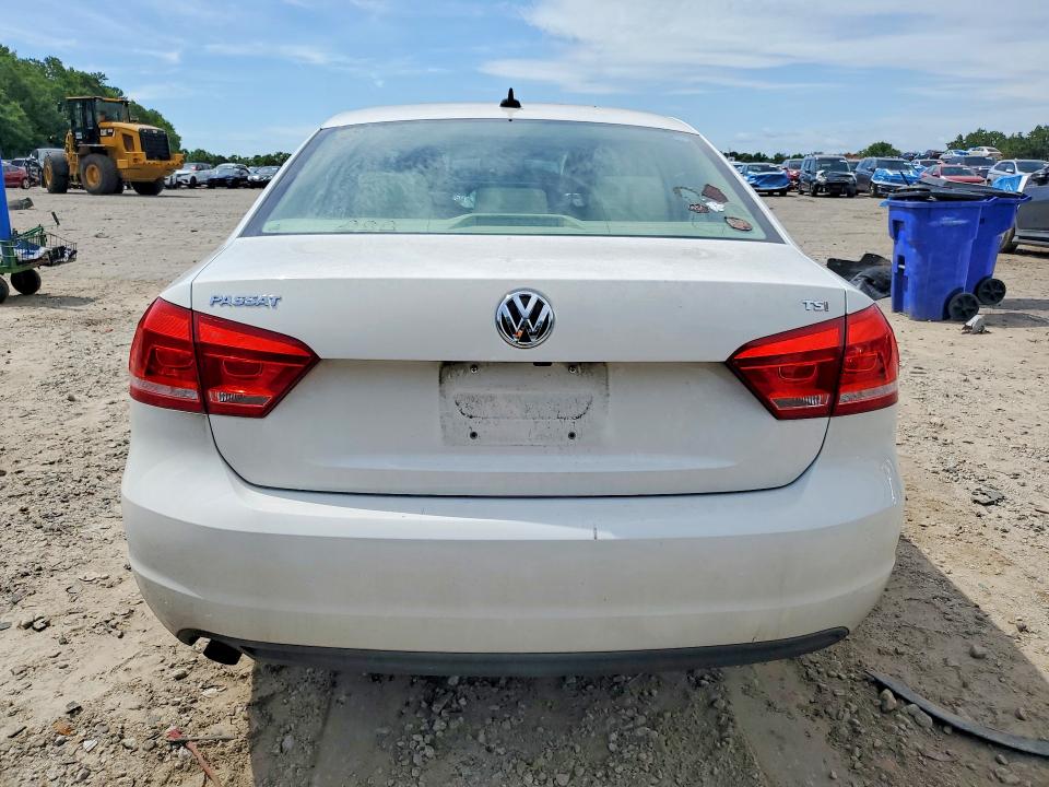 2015 Volkswagen Passat მანქანა იყიდება აუქციონზე, vin: 1VWAS7A39FC085196, აუქციონის ნომერი: 56422406