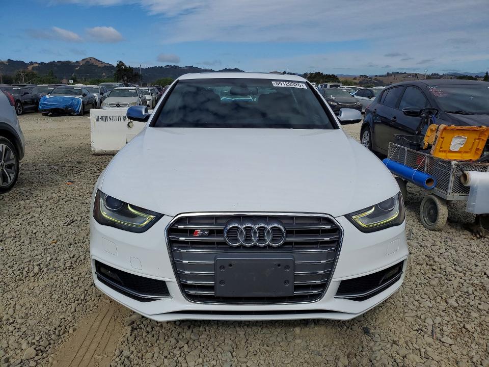 Продажа на аукционе авто 2013 Audi S4, vin: WAUBGAFL2DA098506, номер лота: 59120326