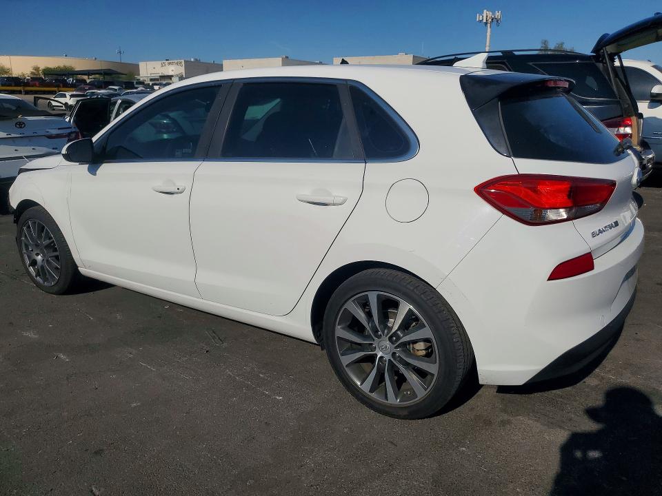 2018 Hyundai Elantra Gt მანქანა იყიდება აუქციონზე, vin: KMHH35LE8JU031663, აუქციონის ნომერი: 57625236