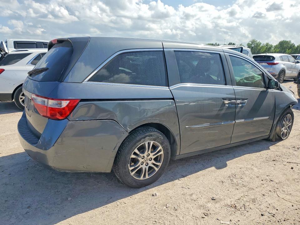 56774736 :رقم المزاد ، 5FNRL5H44DB015613 vin ، 2013 Honda Odyssey مزاد بيع
