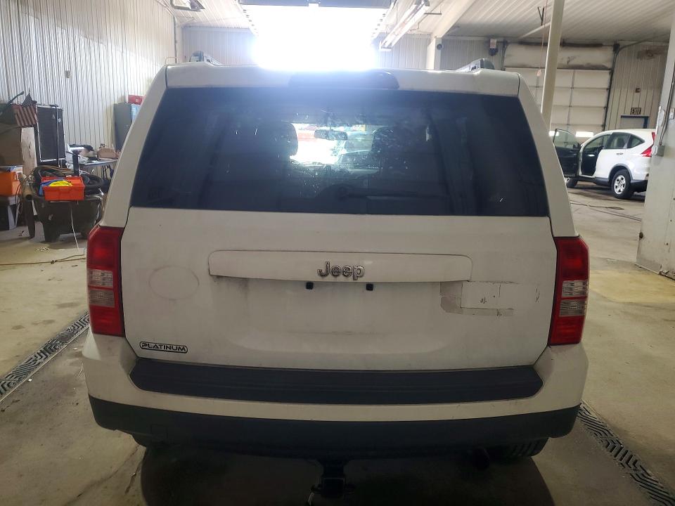 59162916 :رقم المزاد ، 1C4NJPBA5GD811801 vin ، 2016 Jeep Patriot مزاد بيع
