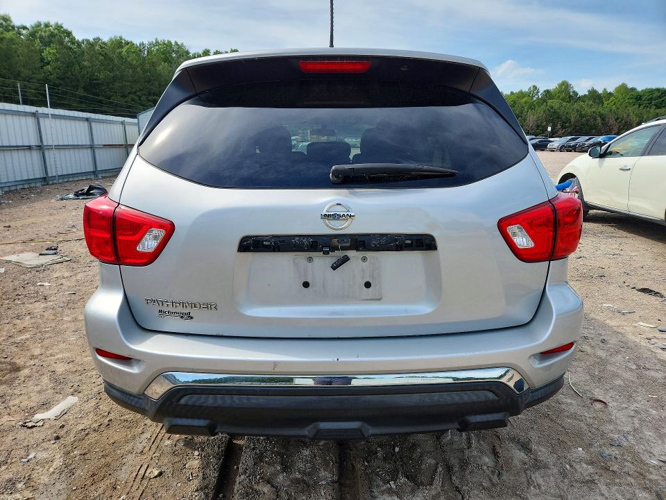 57234676 :رقم المزاد ، 5N1DR2MN8HC689820 vin ، 2017 Nissan Pathfinder مزاد بيع
