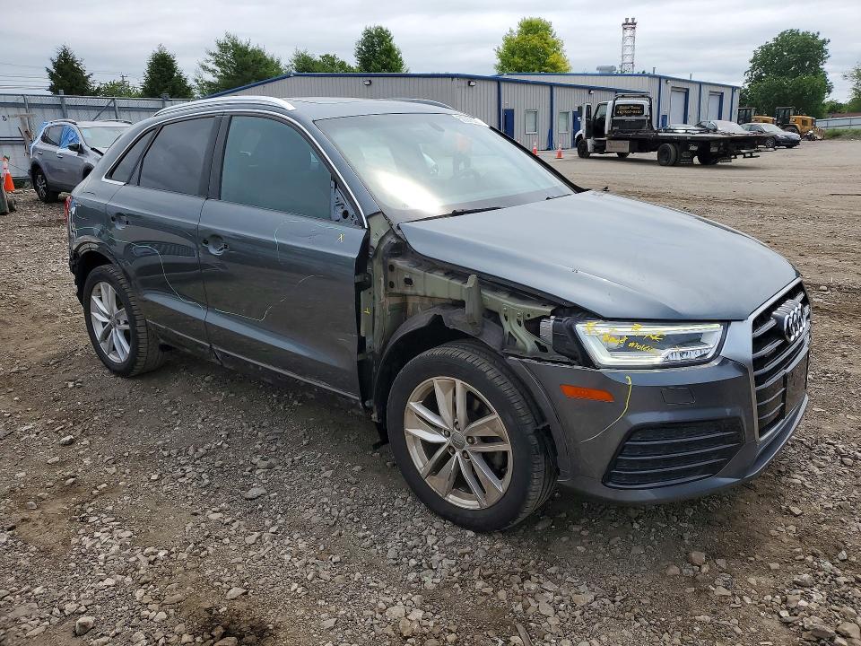 Продажа на аукционе авто 2018 Audi Q3, vin: WA1JCCFS6JR021092, номер лота: 55978296