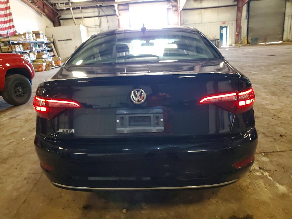 56941916 :رقم المزاد ، 3VWCB7BU3LM002047 vin ، 2020 Volkswagen Jetta مزاد بيع