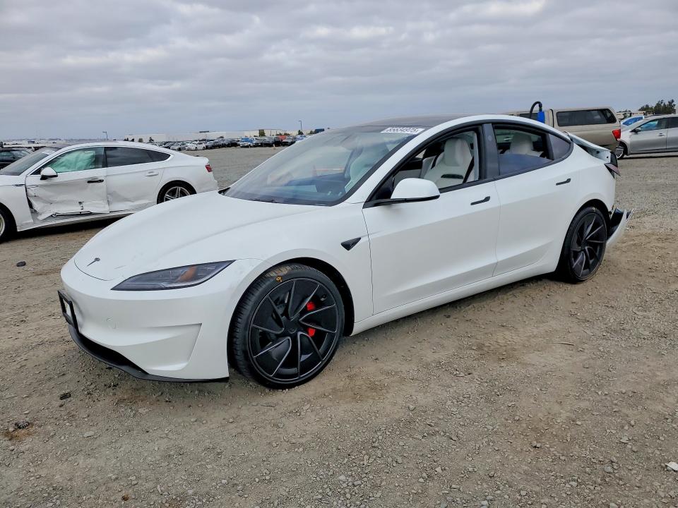 85634975 :رقم المزاد ، 5YJ3E1ETXTF182657 vin ، 2026 Tesla Model 3 مزاد بيع