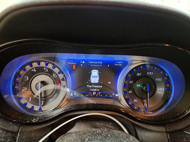 55509616 :رقم المزاد ، 2C3CCAGGXHH527066 vin ، 2017 Chrysler 300 مزاد بيع
