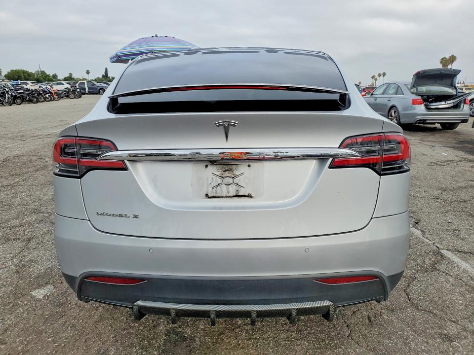 Продажа на аукционе авто 2016 Tesla Model X, vin: 5YJXCAE28GF020966, номер лота: 73343675