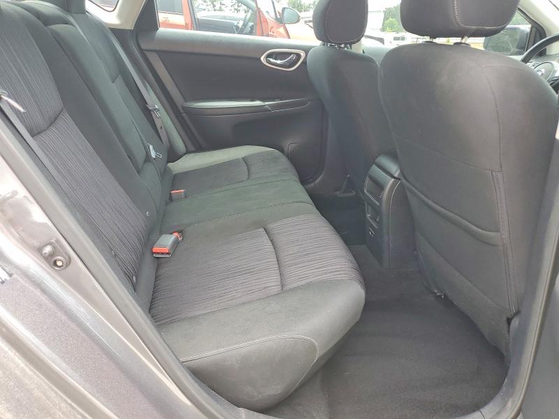 56704916 :رقم المزاد ، 3N1AB7AP4KY392740 vin ، 2019 Nissan Sentra مزاد بيع