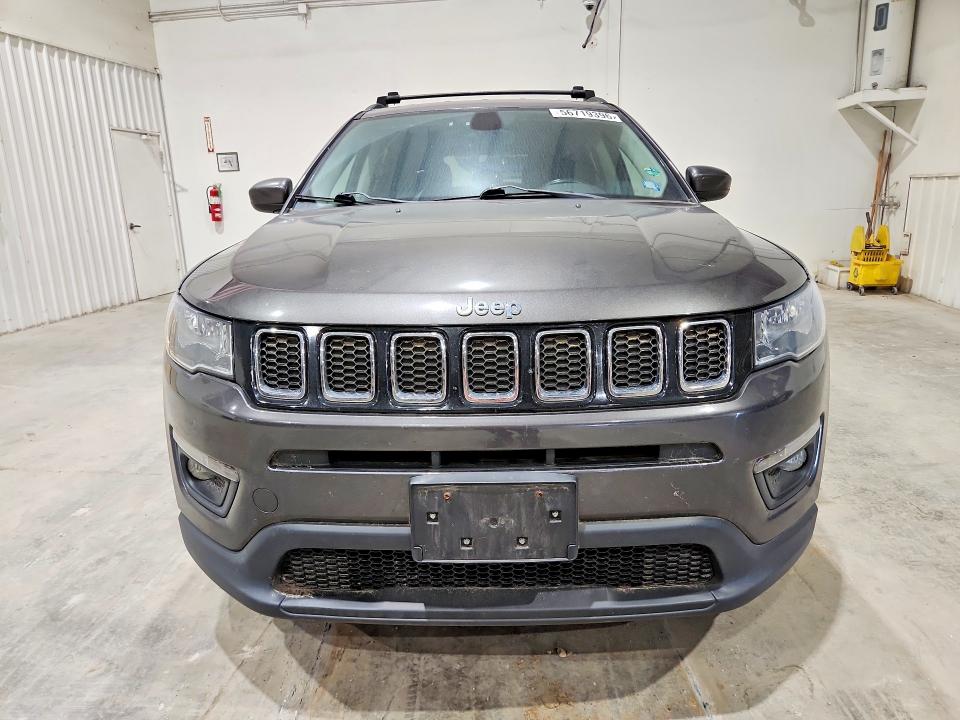 56719396 :رقم المزاد ، 3C4NJDBB3HT629176 vin ، 2017 Jeep Compass مزاد بيع