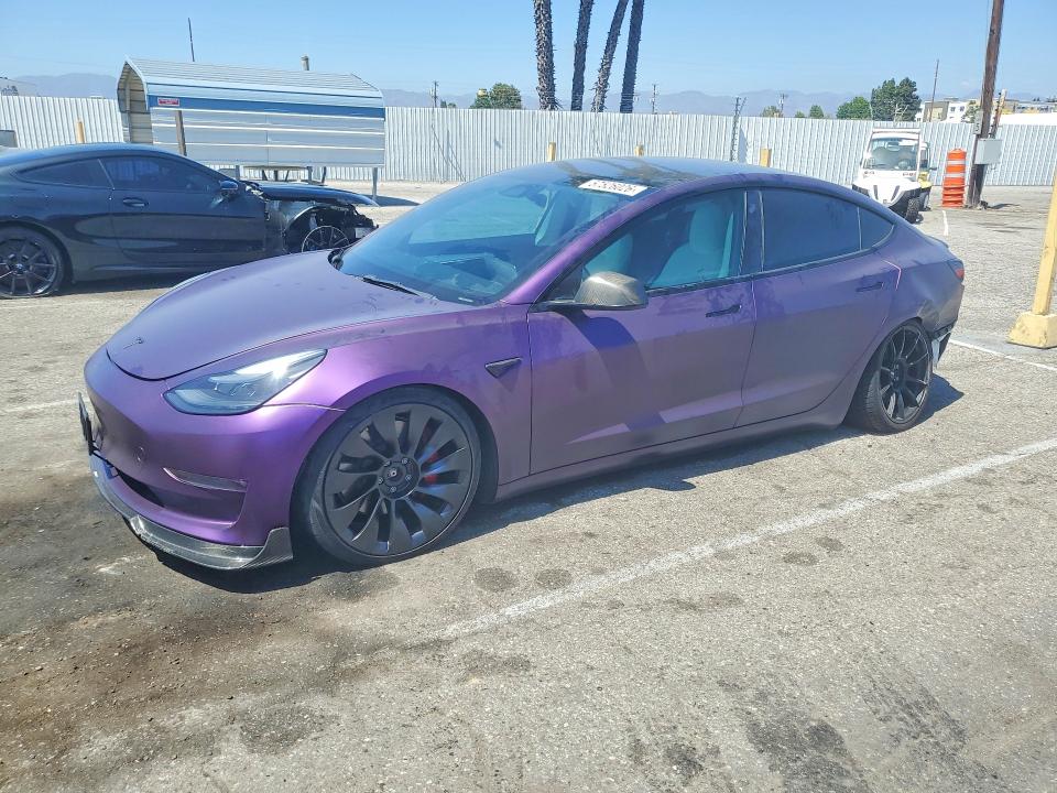 57526026 :رقم المزاد ، 5YJ3E1EC1NF275179 vin ، 2022 Tesla Model 3 مزاد بيع