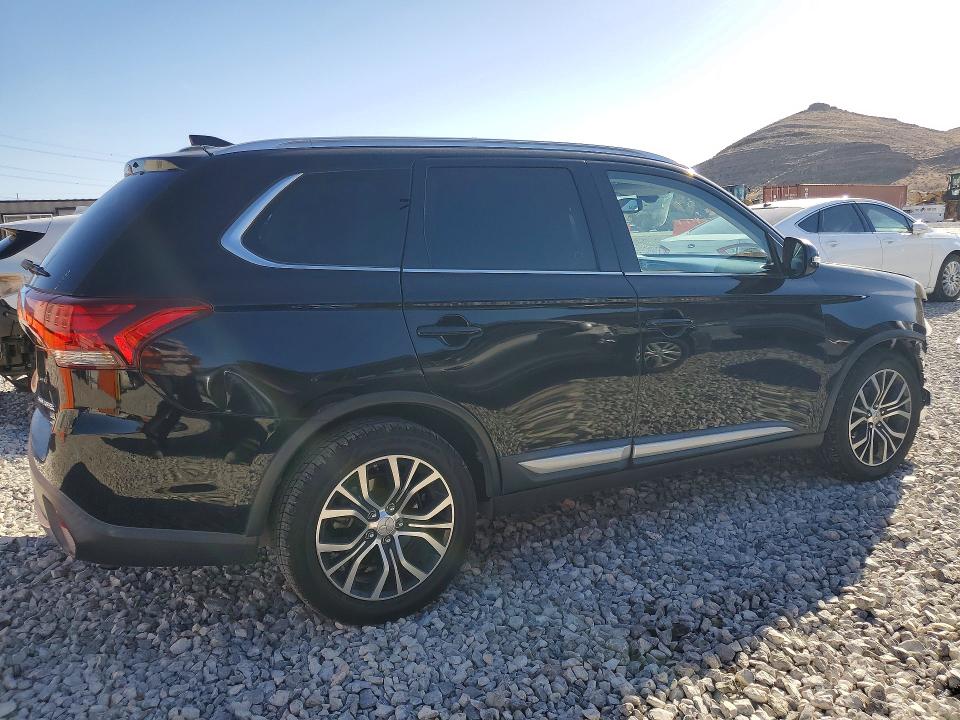 2017 Mitsubishi Outlander მანქანა იყიდება აუქციონზე, vin: JA4AD3A36HZ051457, აუქციონის ნომერი: 55638236