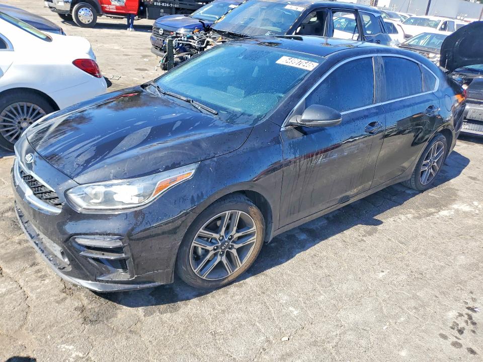 2021 Kia Forte მანქანა იყიდება აუქციონზე, vin: 3KPF54ADXME402948, აუქციონის ნომერი: 54997646
