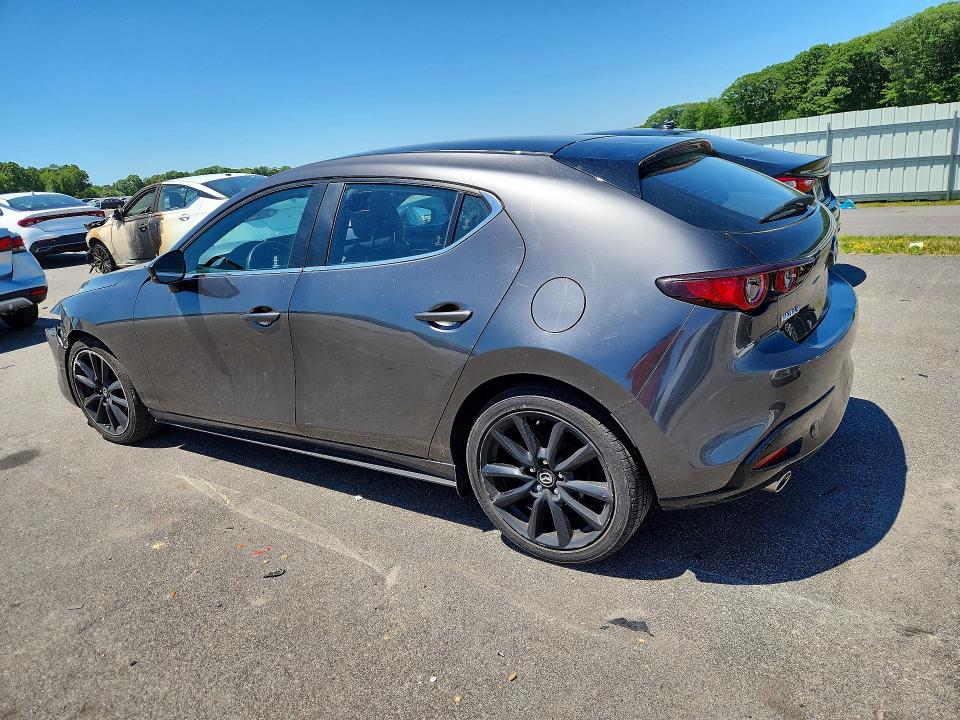 56605596 :رقم المزاد ، JM1BPAKM9R1713027 vin ، 2024 Mazda 3 مزاد بيع