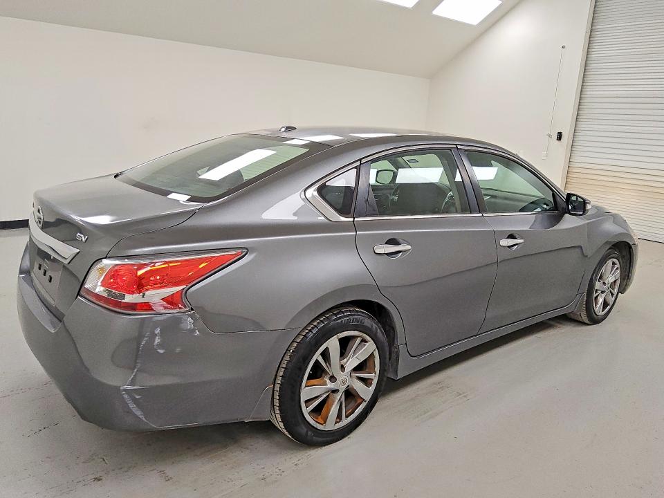 58389066 :رقم المزاد ، 1N4AL3APXFC111032 vin ، 2015 Nissan Altima مزاد بيع