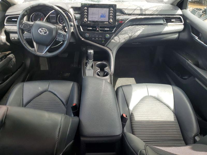 56887516 :رقم المزاد ، 4T1G11AK2MU581884 vin ، 2021 Toyota Camry مزاد بيع