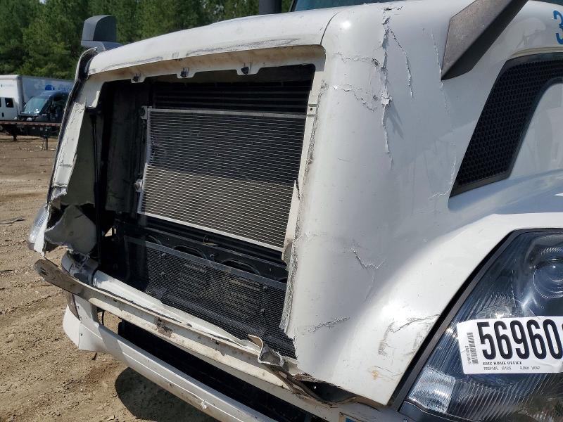 2014 Volvo Vn მანქანა იყიდება აუქციონზე, vin: 4V4NC9EH0EN177811, აუქციონის ნომერი: 56960156