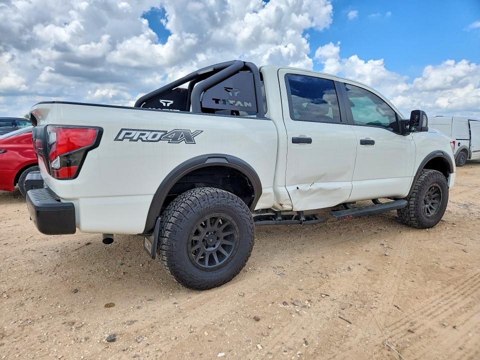 2024 Nissan Titan მანქანა იყიდება აუქციონზე, vin: 1N6AA1ED6RN111040, აუქციონის ნომერი: 51026976