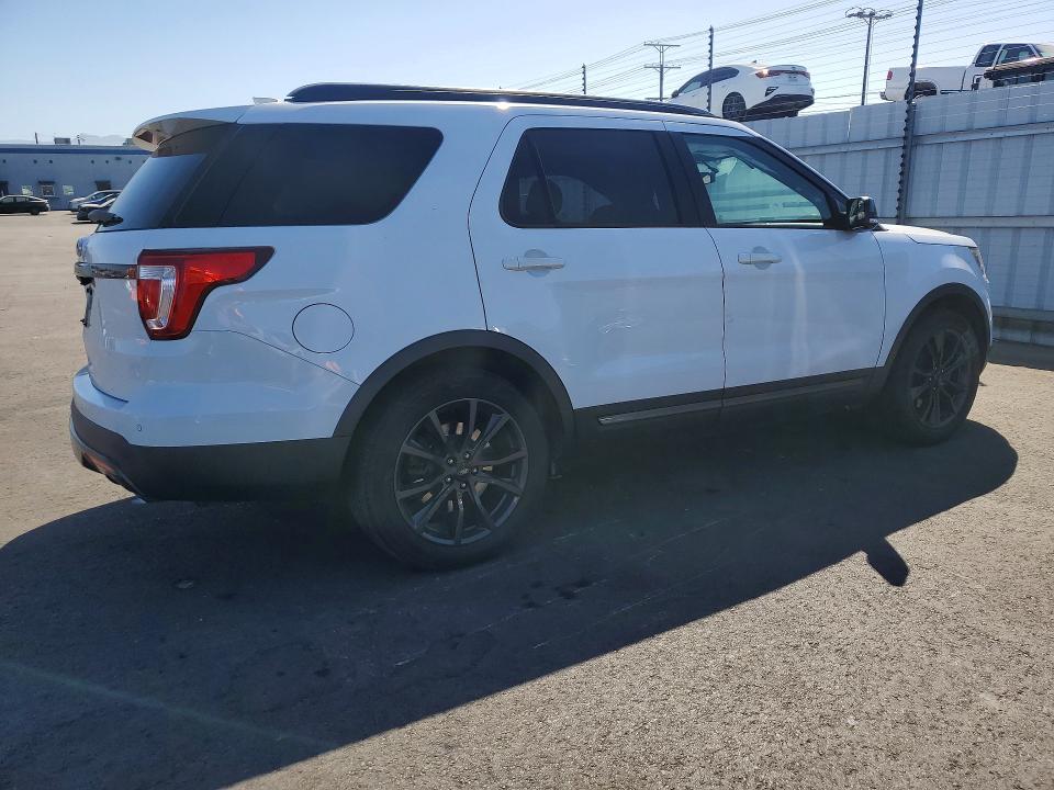 56889656 :رقم المزاد ، 1FM5K7D89HGC47797 vin ، 2017 Ford Explorer مزاد بيع
