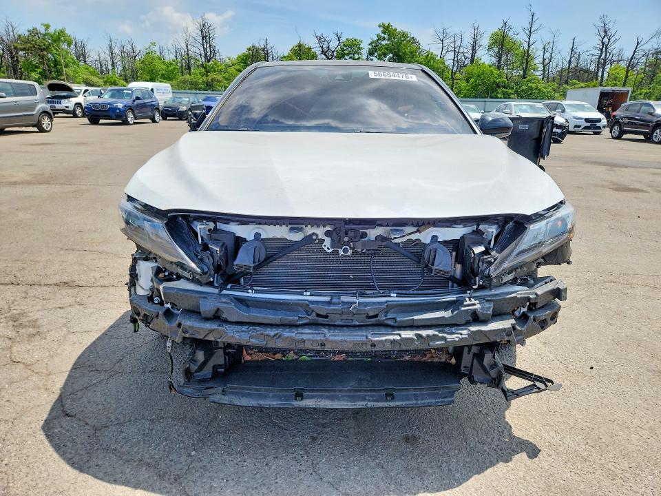 56664476 :رقم المزاد ، 4T1T11BK5PU079100 vin ، 2023 Toyota Camry مزاد بيع
