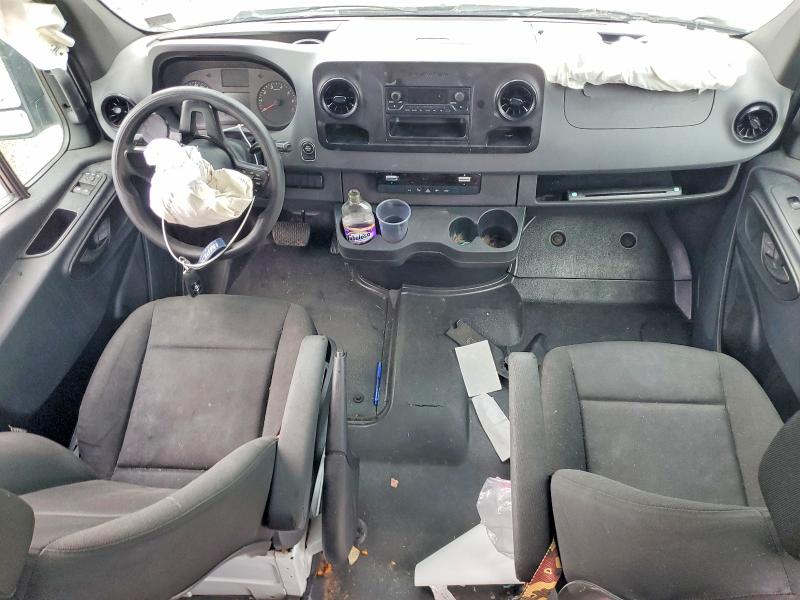 64585556 :رقم المزاد ، W1Y40CHY0MT057215 vin ، 2021 Mercedes-benz Sprinter مزاد بيع