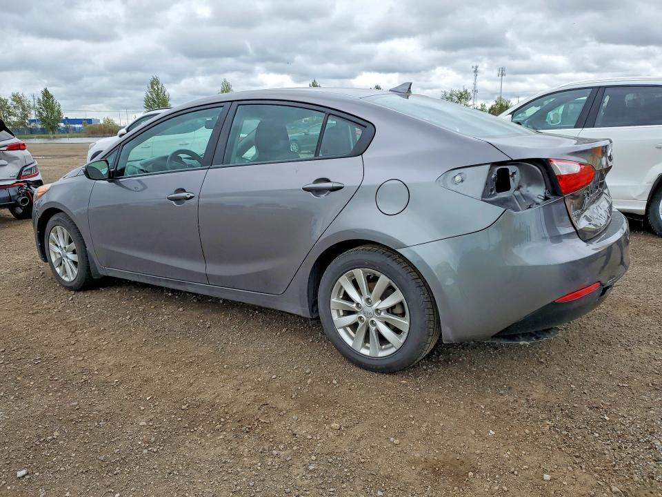 2015 Kia Forte მანქანა იყიდება აუქციონზე, vin: KNAFX4A67F5324796, აუქციონის ნომერი: 58083486