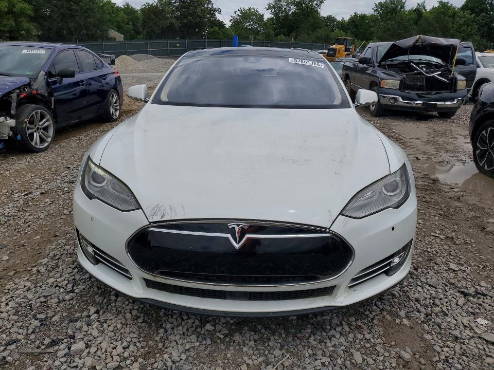 57861356 :رقم المزاد ، 5YJSA1H16EFP57440 vin ، 2014 Tesla Model S مزاد بيع