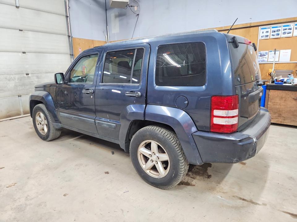 55732526 :رقم المزاد ، 1J8GN28K58W256699 vin ، 2008 Jeep Liberty مزاد بيع