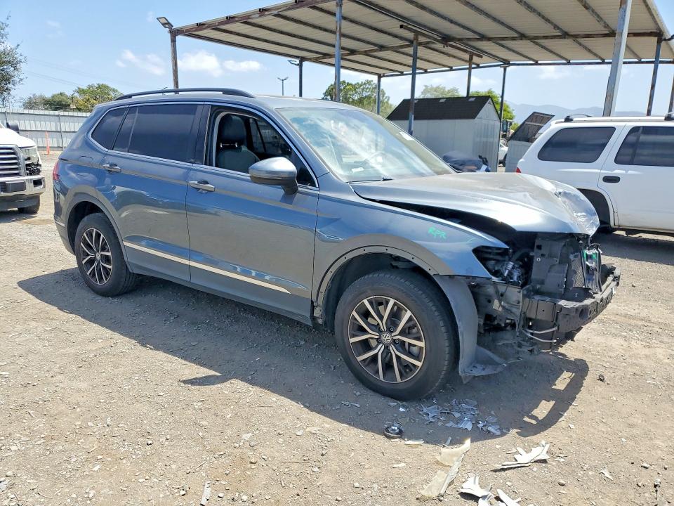 Продажа на аукционе авто 2021 Volkswagen Tiguan, vin: 3VV3B7AX1MM059512, номер лота: 59187186