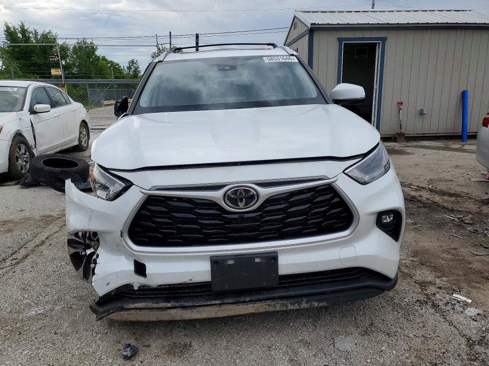 58531646 :رقم المزاد ، 5TDGZRBH7NS248679 vin ، 2022 Toyota Highlander مزاد بيع