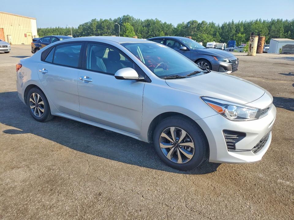 2022 Kia Rio მანქანა იყიდება აუქციონზე, vin: 3KPA24AD5NE433092, აუქციონის ნომერი: 57044246